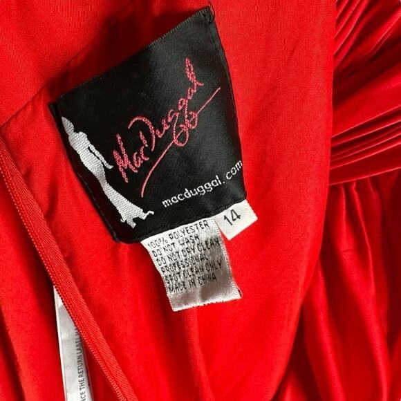 Mac Duggal Cherry Red Rosette Halter Chiffon Evening Gown 14 - Picture 4 of 12